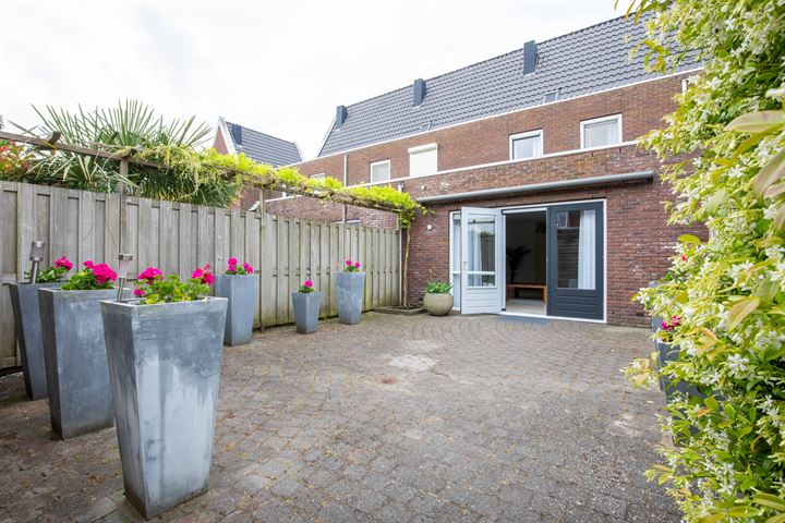 Bekijk foto 37 van Midvoordreef 19