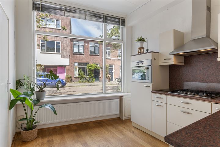 View photo 9 of Zonstraat 57