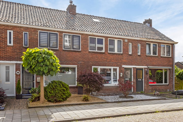 Bekijk foto 1 van Kortenaerstraat 42