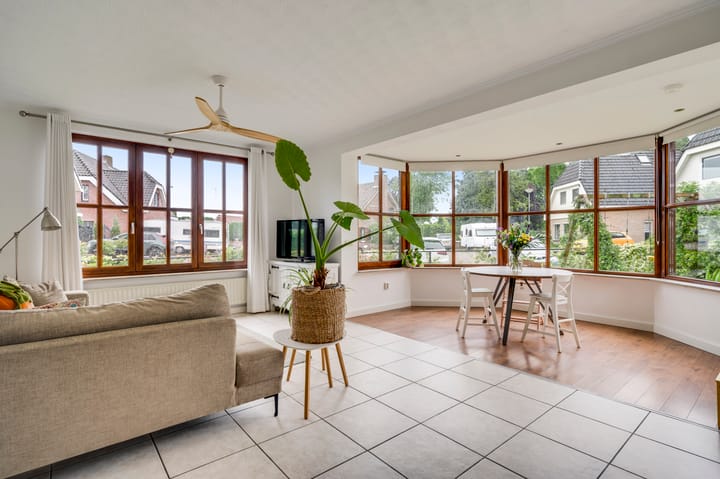 Photo 2 of Thoorderstraat 1