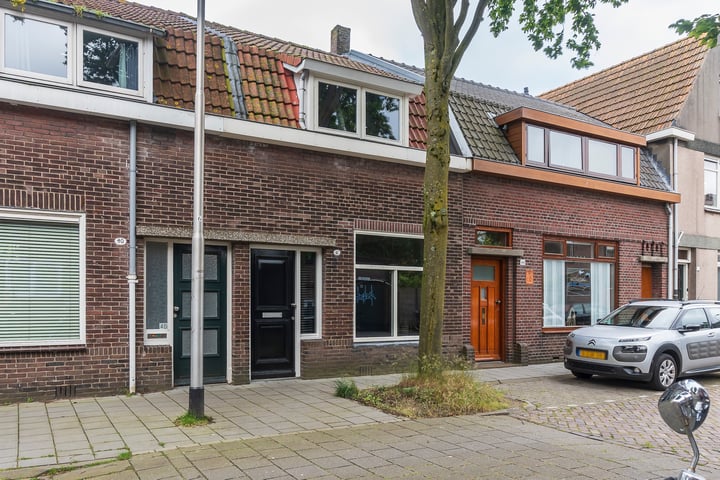 Bekijk foto 1 van Celebesstraat 42