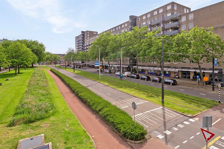 Burgemeester van Walsumweg 362-366, Rotterdam