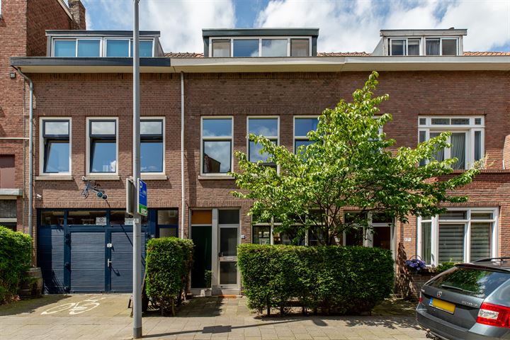 Bekijk foto 1 van Smaragdstraat 19