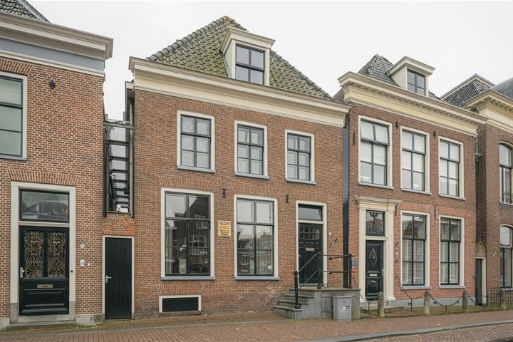 Bekijk foto 1 van Voorstraat 57