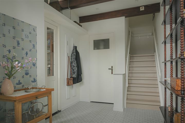 View photo 18 of Voorstraat 57