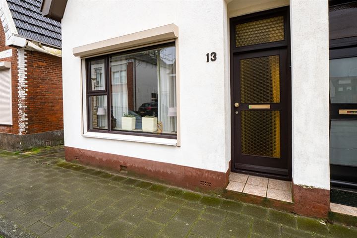 Bekijk foto 10 van Dr. Stamstraat 13