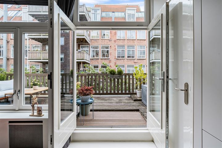 Bekijk foto 15 van Tolstraat 88-1