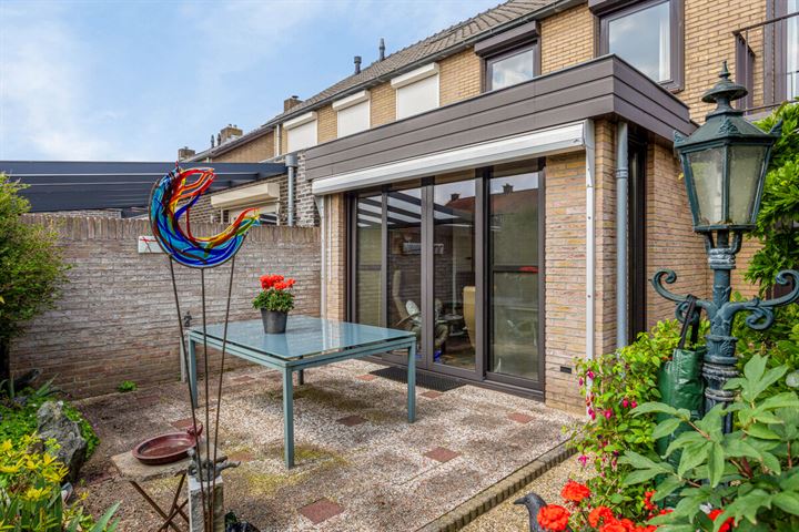 Bekijk foto 18 van Notenboomstraat 39