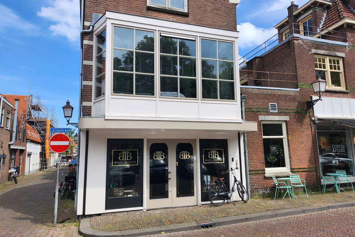 Bekijk foto 1 van Spoorstraat 2