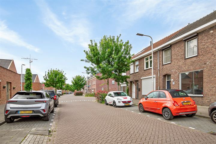 Bekijk foto 29 van Korhoenstraat 124