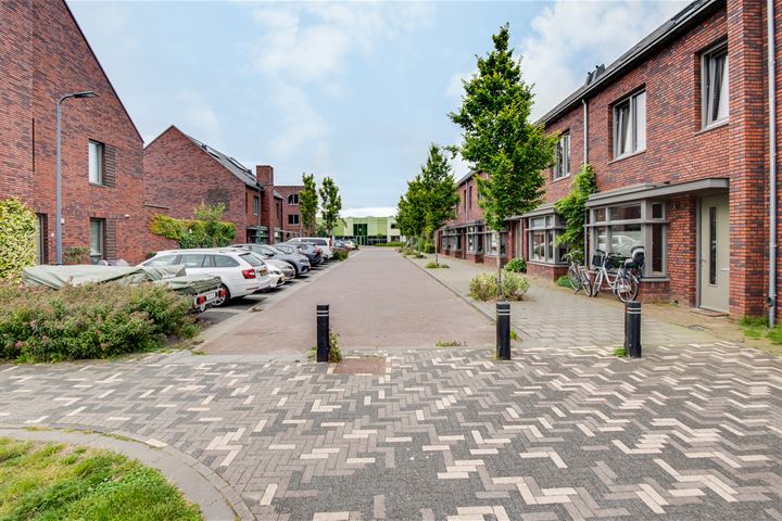 Bekijk foto 30 van Otto Sternstraat 7