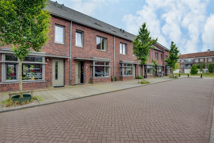 Bekijk foto 31 van Otto Sternstraat 7