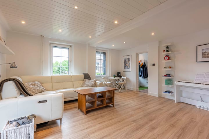 Foto 16 van Meuserstraat 139