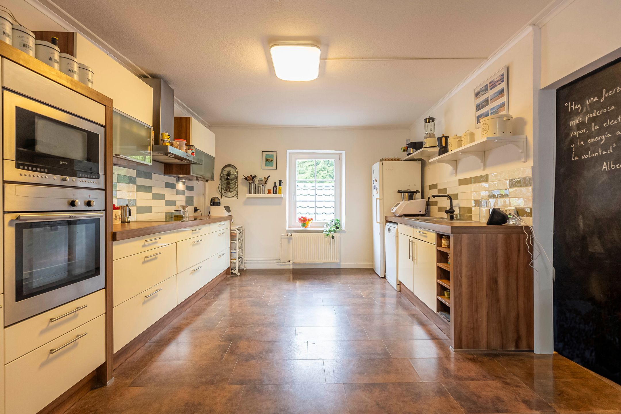 Photo 18 of Meuserstraat 139