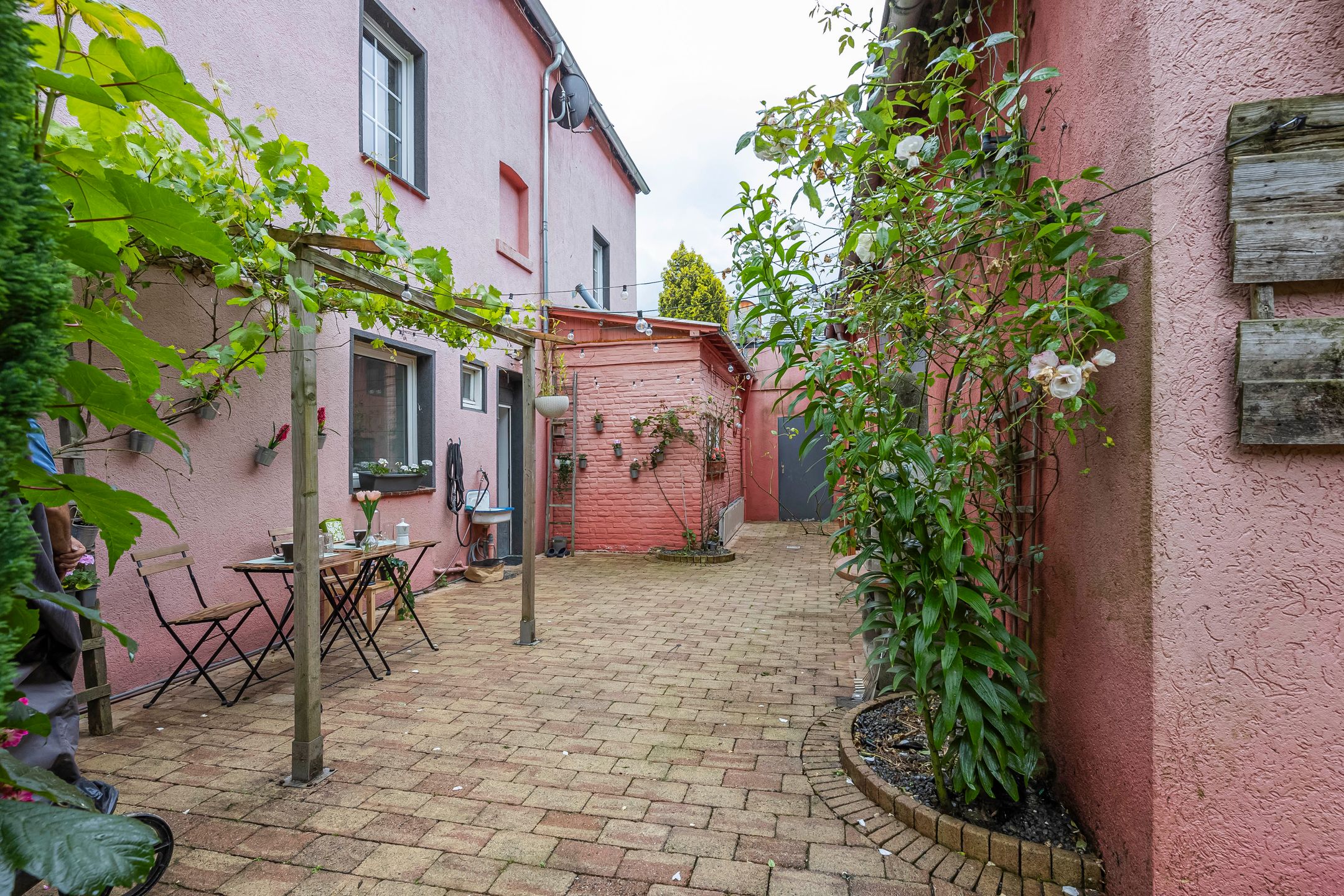 Photo 36 of Meuserstraat 139