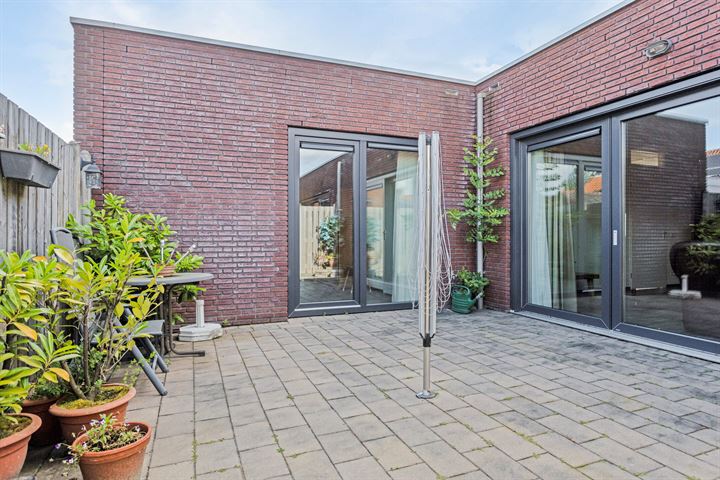 Bekijk foto 2 van Nieuwstraat 22-E