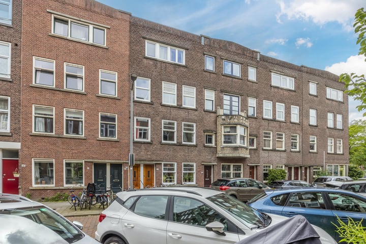 Bekijk foto 39 van Beatrijsstraat 22-B