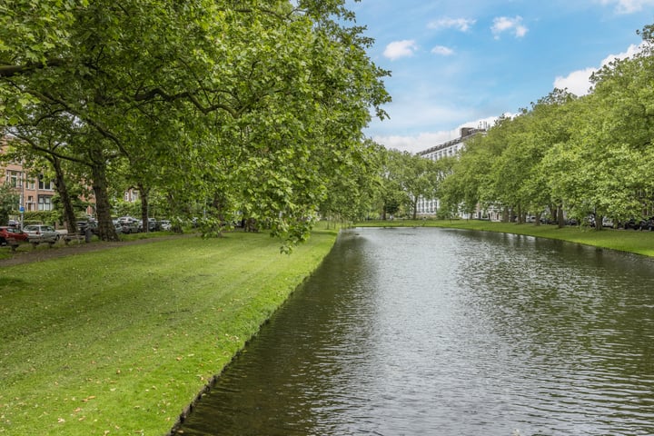 Bekijk foto 42 van Beatrijsstraat 22-B