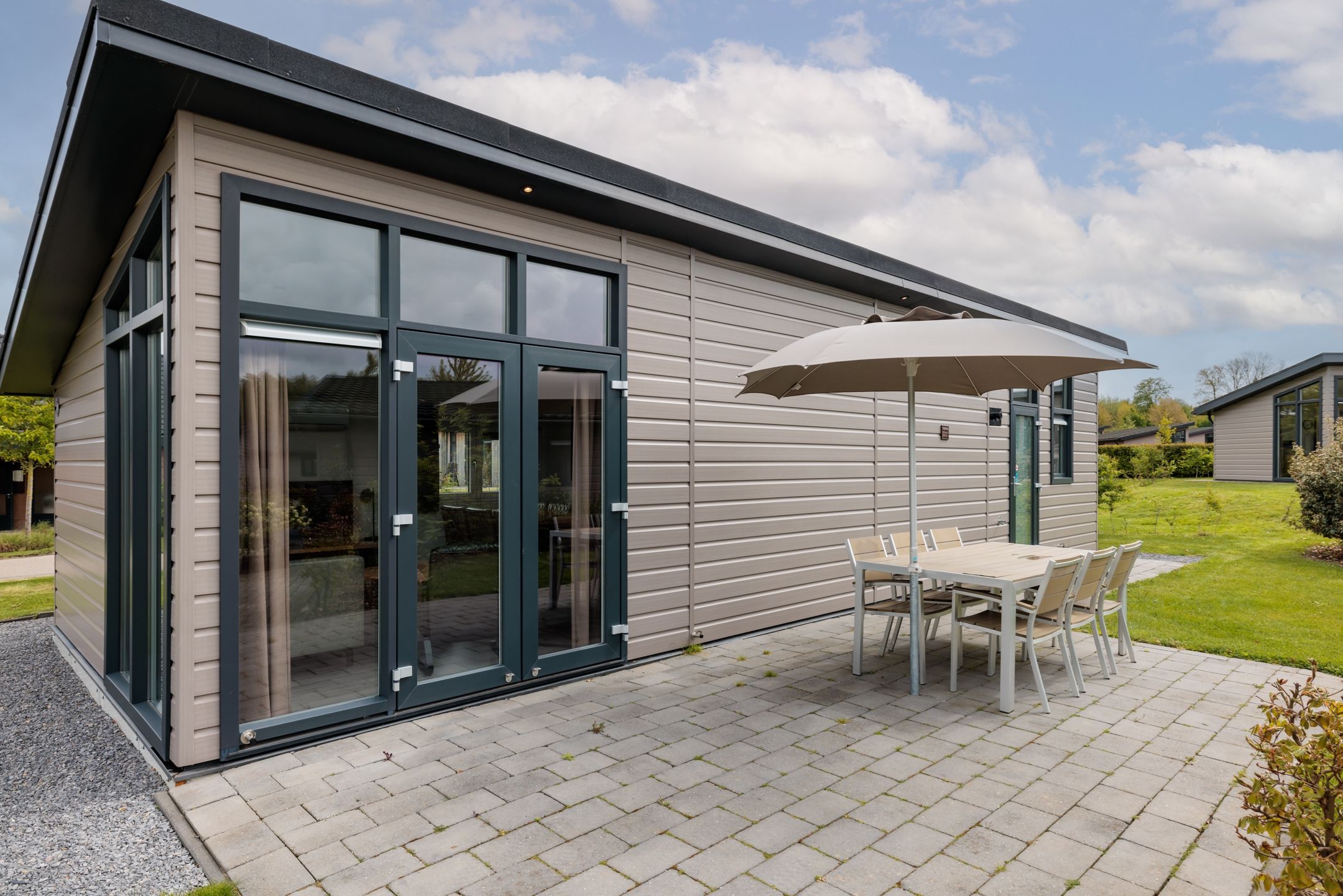 Photo 3 of Valkenburgerweg 128-501