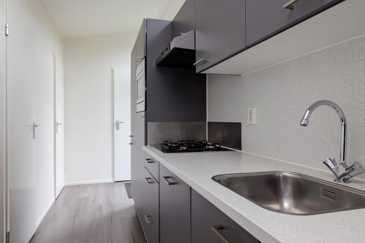 Photo 17 of Valkenburgerweg 128-501