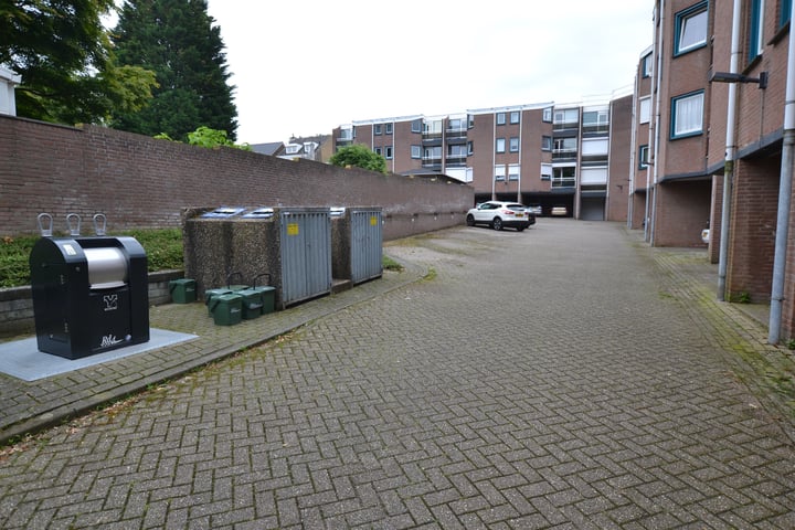 Bekijk foto 3 van Demstraat 8-A