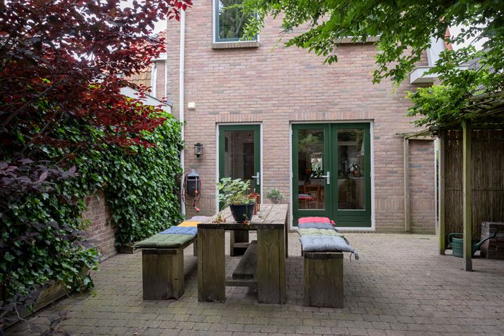 Bekijk foto 54 van Rhebruggenstraat 8