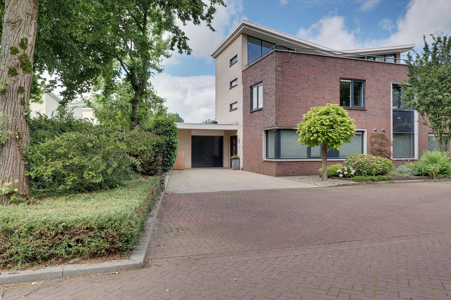 Huis verkocht Onder de Linden 13 6903 AR Zevenaar [funda]