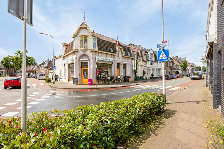 Bekijk foto 1 van Hasseltstraat 267