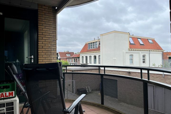 View photo 9 of Zuiderhoofdstraat 16-B