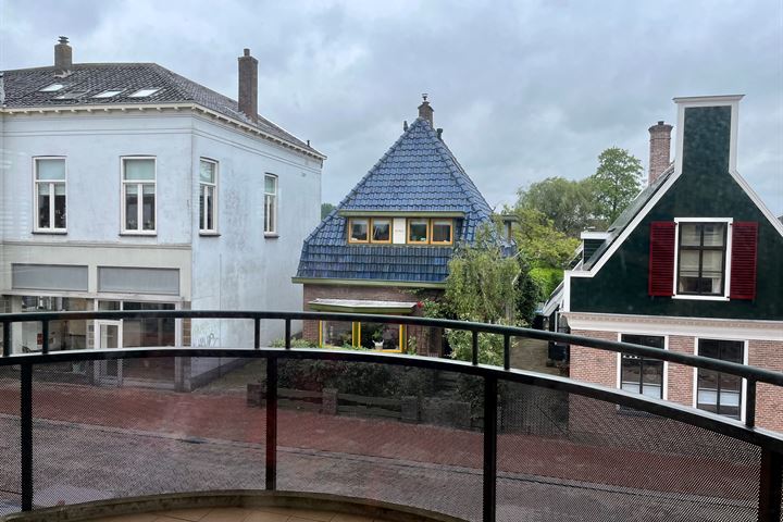 View photo 19 of Zuiderhoofdstraat 16-B