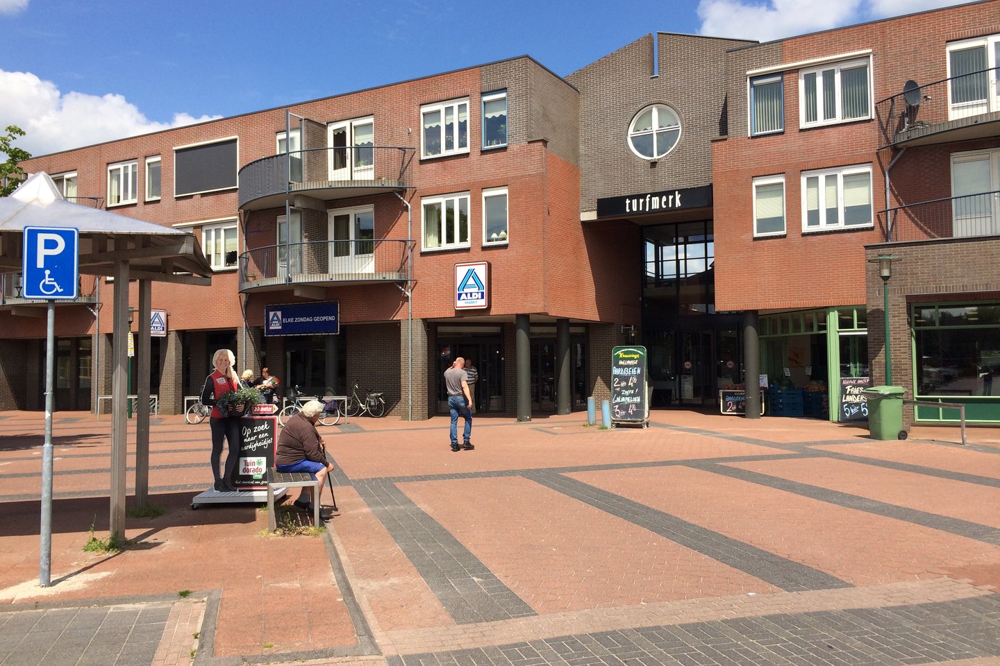 Bekijk foto 1 van Schoolstraat 3E