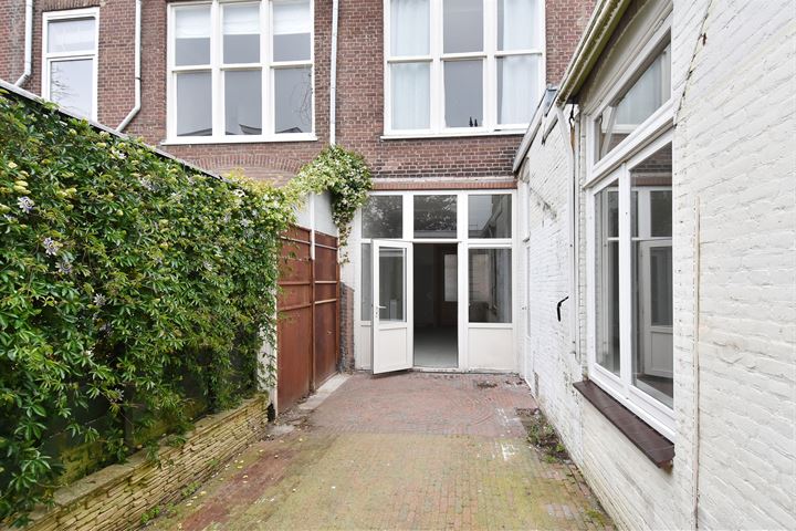 Bekijk foto 17 van Van Loostraat 44