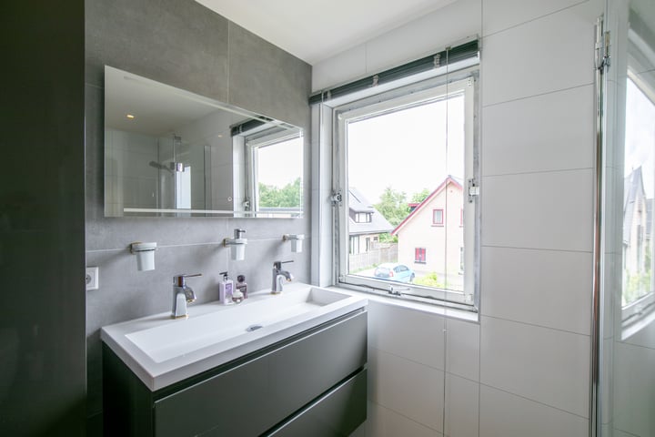 Bekijk foto 18 van Broekhuizenstraat 40