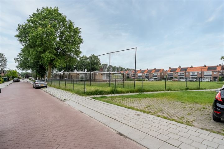 View photo 8 of Baron Bentinckstraat 23