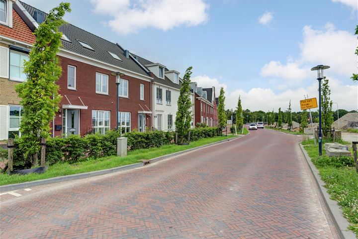 Bekijk foto 42 van Hagesteinsestraat 18