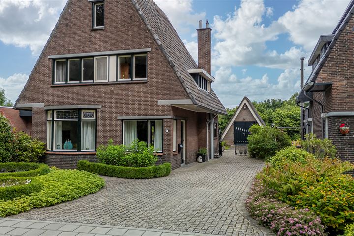 View photo 2 of Terlindenweg 26