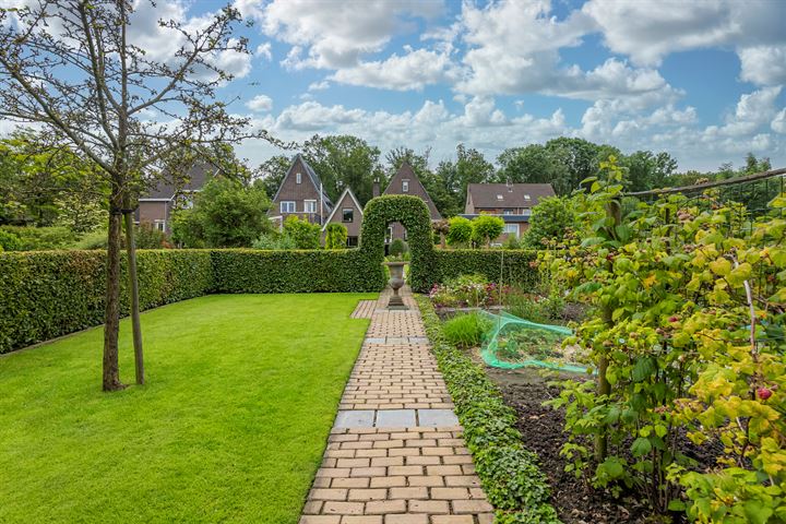 View photo 32 of Terlindenweg 26