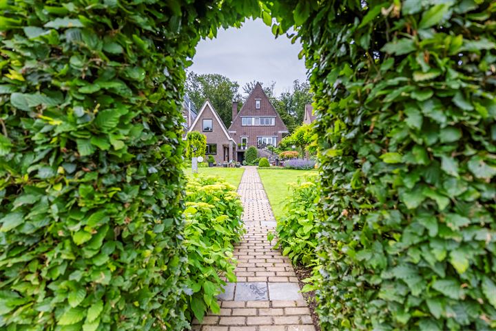 View photo 34 of Terlindenweg 26