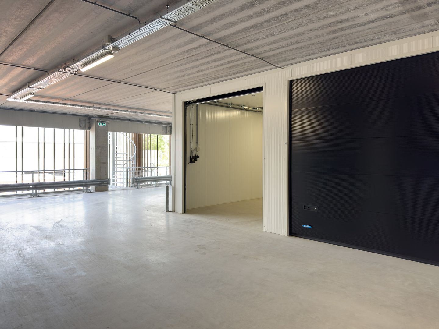 Foto 10 van Industrieweg 69-61