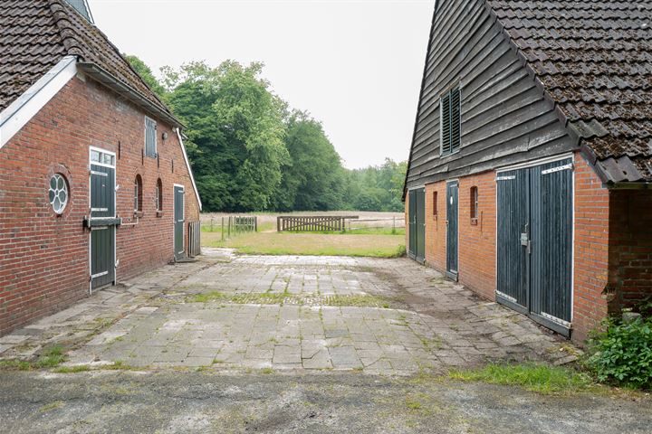 Bekijk foto 47 van Burg. J.G. Legroweg 62