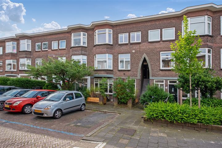 Bekijk foto 1 van van Naeltwijckstraat 8