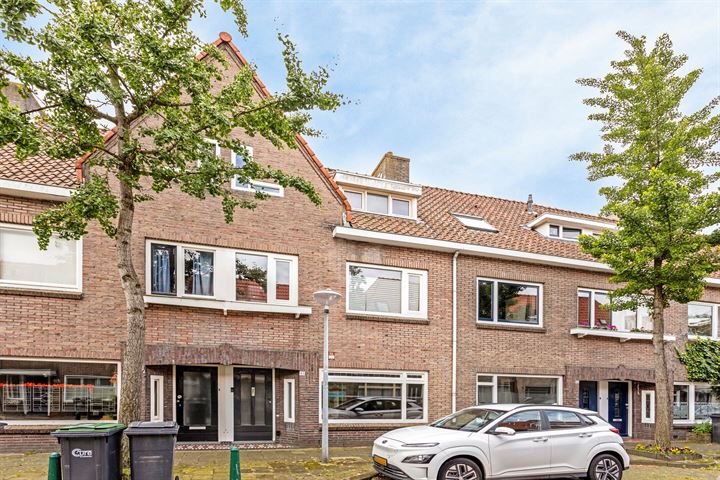 Bekijk foto 1 van Orchideeënstraat 43