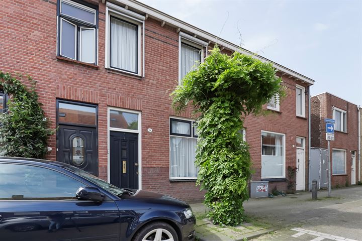 Bekijk foto 1 van Watertorenstraat 24