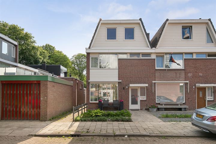 Bekijk foto 1 van Mahoniestraat 17