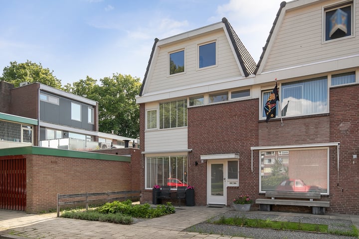 Bekijk foto 3 van Mahoniestraat 17