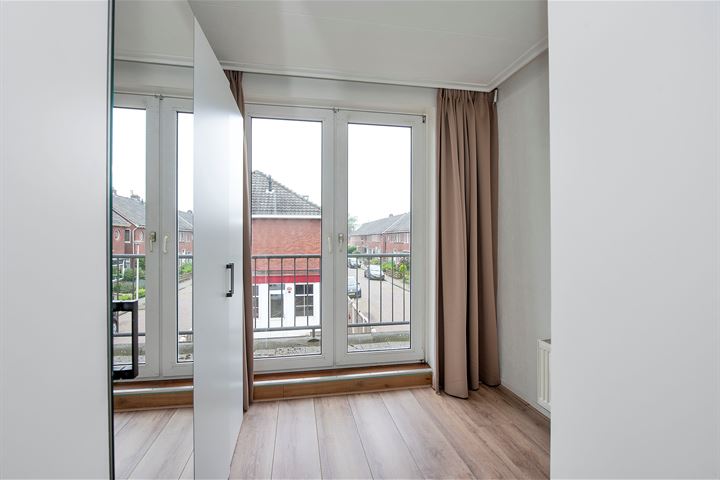 View photo 21 of Dr. Van Hoekstraat 69