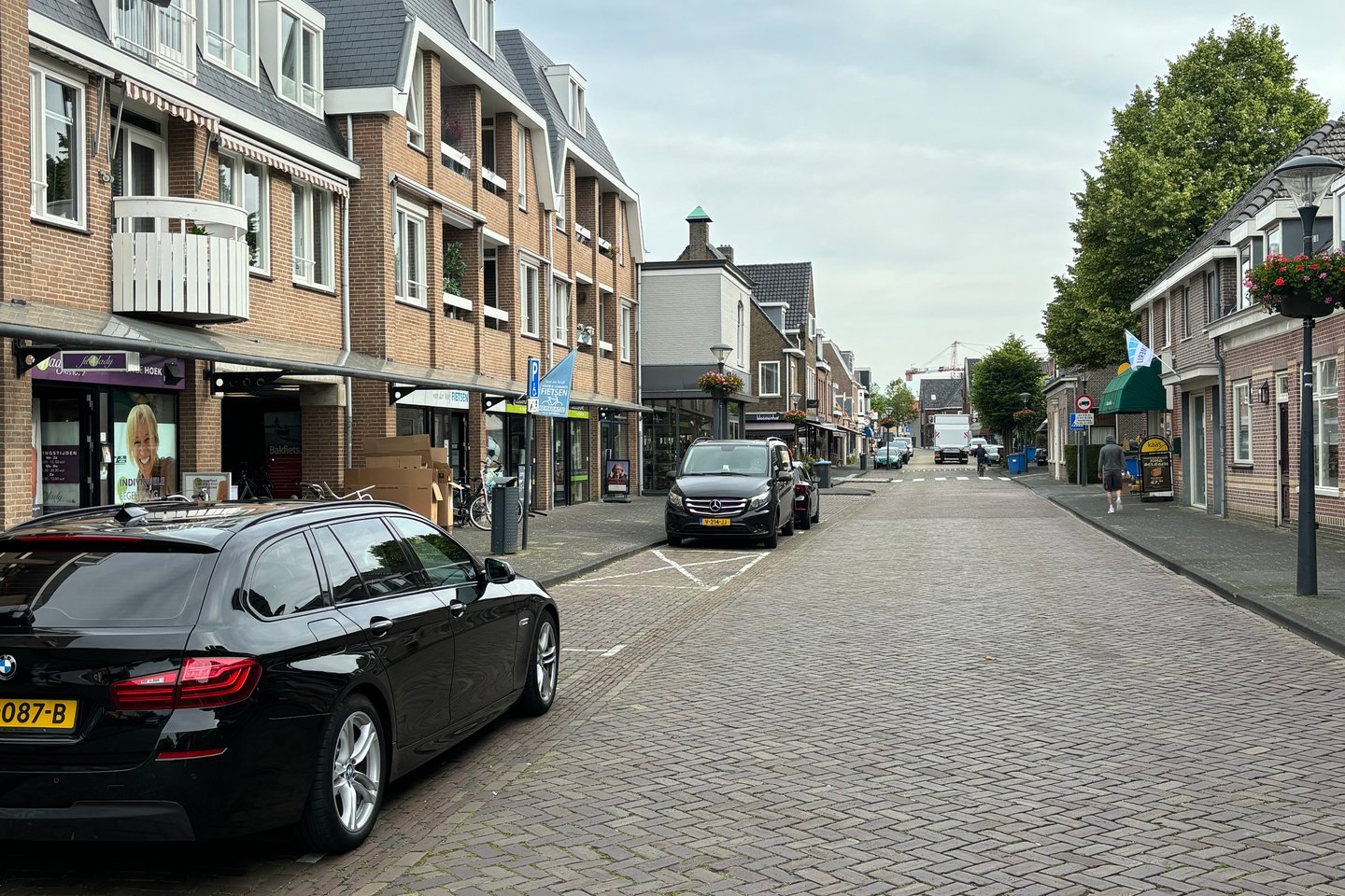 Bekijk foto 3 van Raadhuisstraat 28