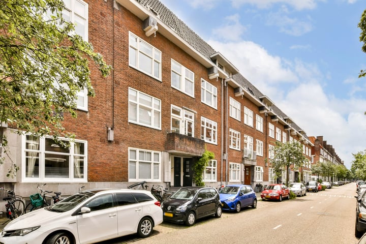 View photo 3 of Warmondstraat 123-2