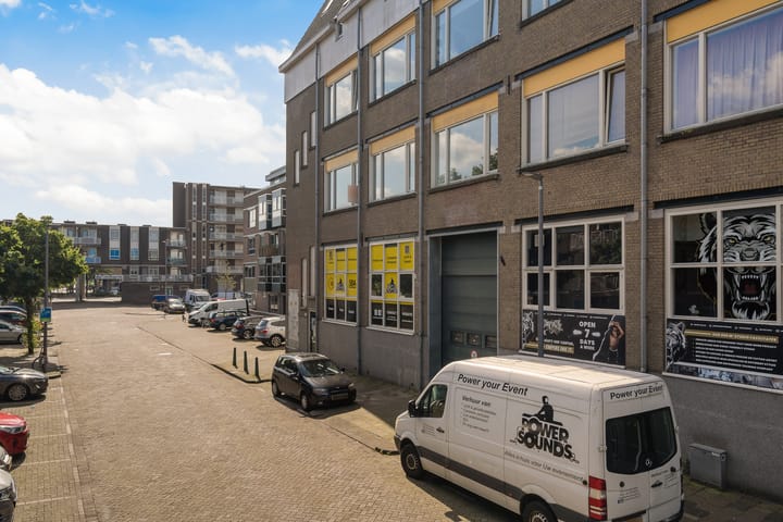 Photo 13 of Van Meekerenstraat 168