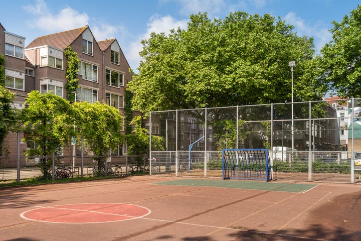 Photo 16 of Van Meekerenstraat 168